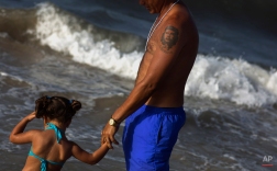 Cuba On The Beach: Ramon Espinosa